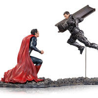 MAN OF STEEL SUPERMAN VS ZOD 1:12 SCALE STATUE