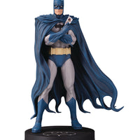 DC DESIGNER SERIES BATMAN BY BRIAN BOLLAND MINI STATUE