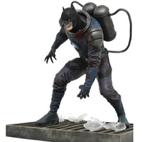 DC GALLERY DCEASED BATMAN PVC STATUE (C: 1-1-2)