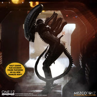 ONE-12 COLLECTIVE ALIEN DLX EDITION ACTION FIGURE
